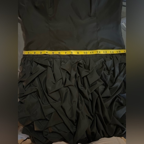 Express sleeveless mini Black Ruffle Cocktail Dress size 10 - Picture 4 of 9